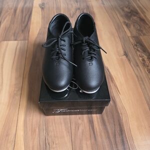 Theatrical Tap Shoes Black Youth 12.5W New